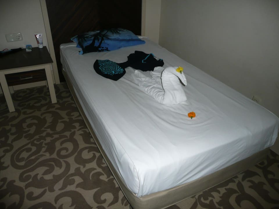 Liebevolle Bettdekoration Aydinbey Kings Palace & Spa