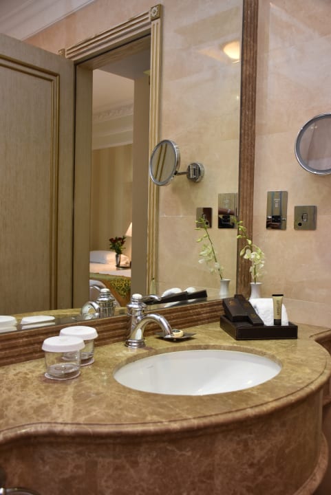 Zimmer Royal Rose Hotel
