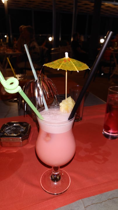 Gastro Iz Flower Side Beach Hotel