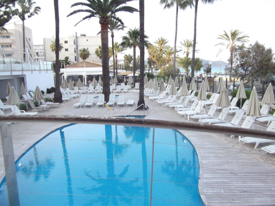 Pool CM Playa del Moro