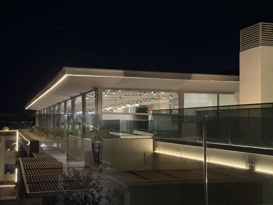 Außenansicht Ikones Seafront Luxury Suites