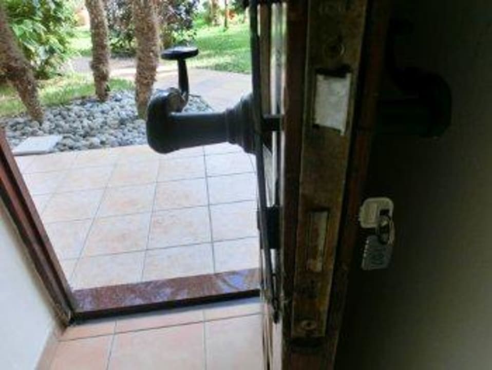 Defektes Schloss Hotel Taboga