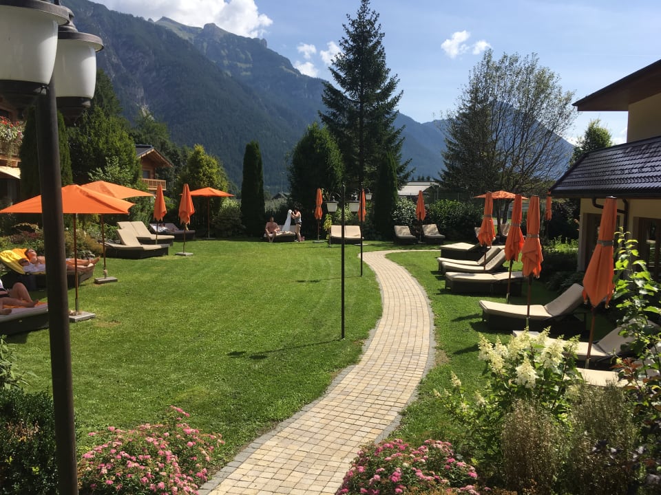 Gartenanlage Verwöhnhotel Kristall