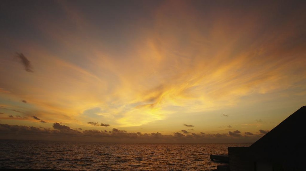 Sonnenuntergang Veligandu Maldives Resort Island