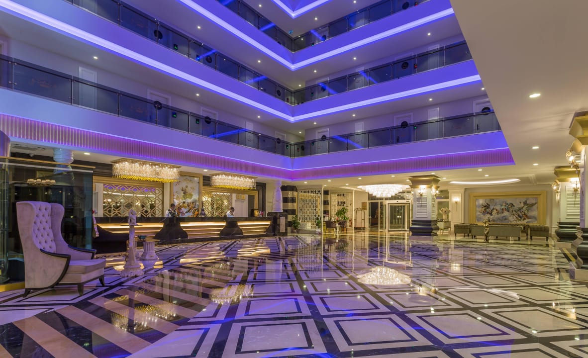 Rezeption Mary Hotel Side