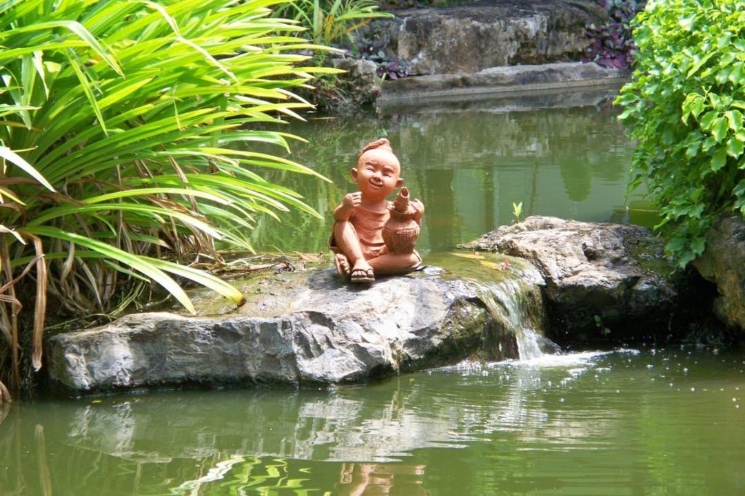 Teil der Gartenanlage Aonang Villa Resort