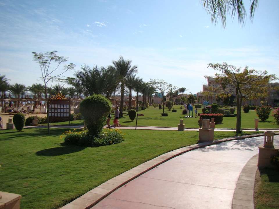 Сад Pickalbatros Palace Resort