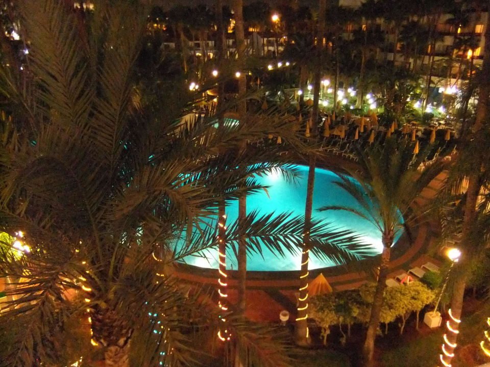 Botanischer Garten  Bull Eugenia Victoria & Spa