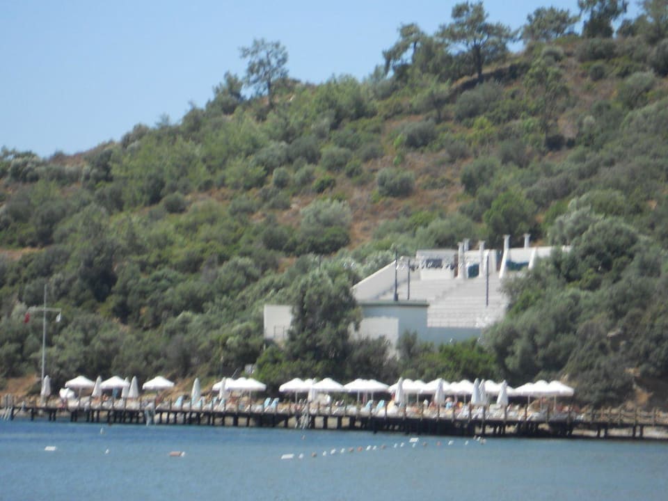 Strefa ciszy-pomost do opalania przy plaży Paloma Pasha