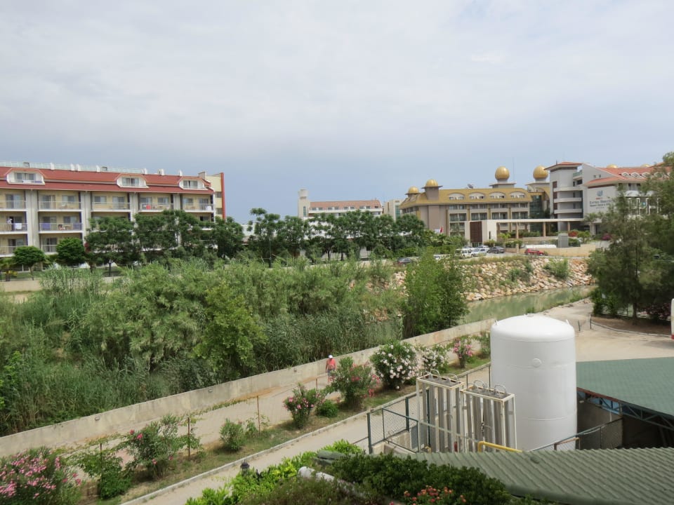 Ausblick  vom Zimmer/Balkon  Side Breeze Hotel