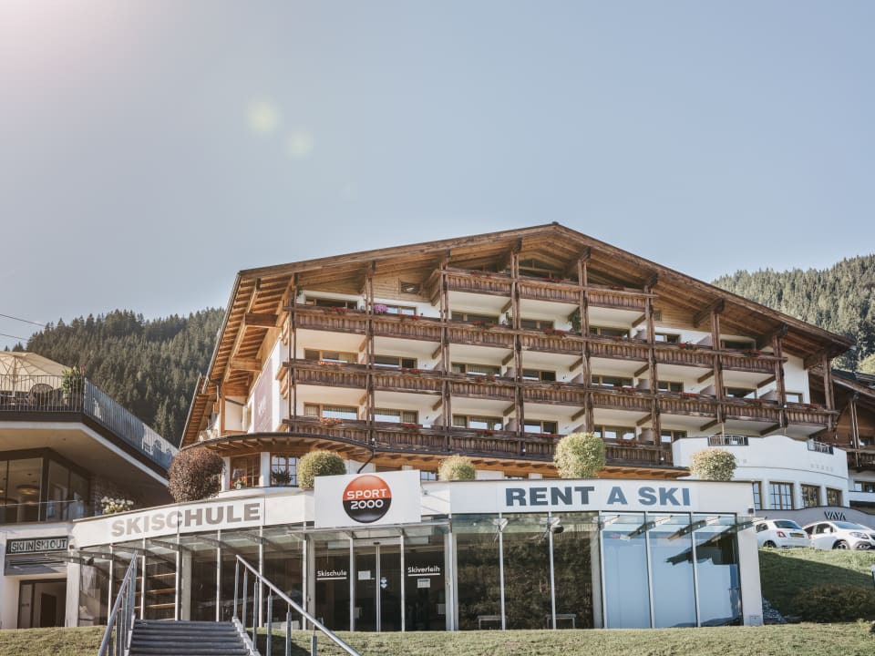 Außenansicht VAYA Zell am See