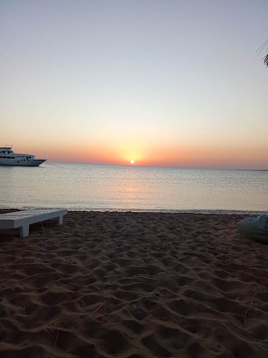 Strand Menaville Safaga