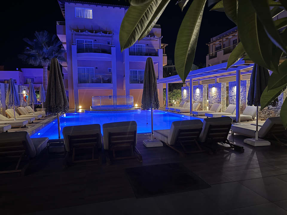 Pool High Beach Resort