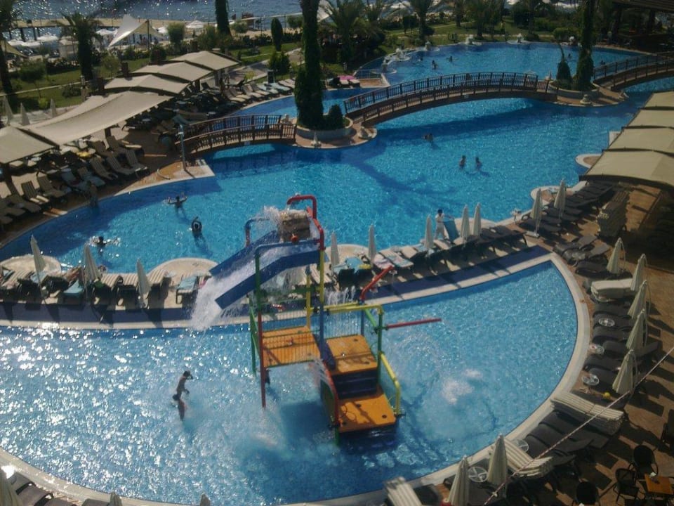 Основной бассейн Granada Luxury Okurcalar