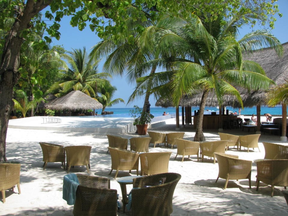 Außenterrasse Fung-Bar Kuramathi Maldives