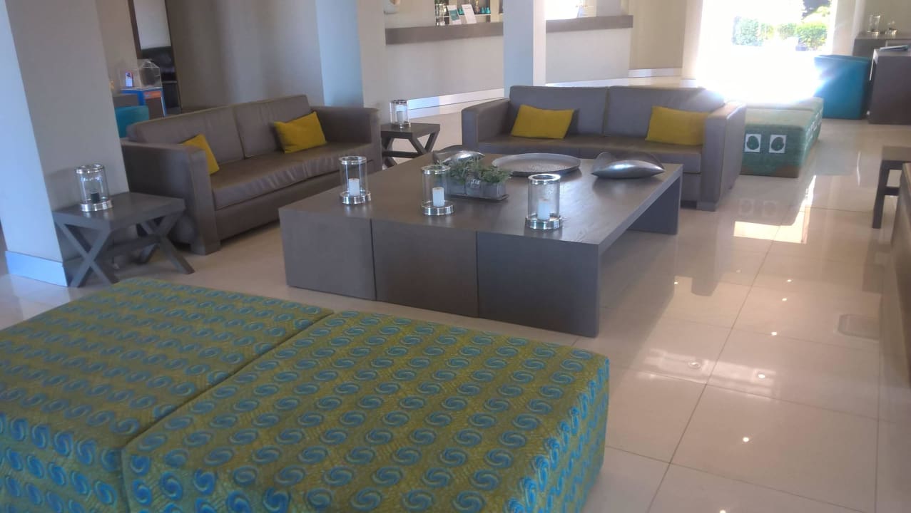 Lobby Hotel Oasis Atlantico Praiamar