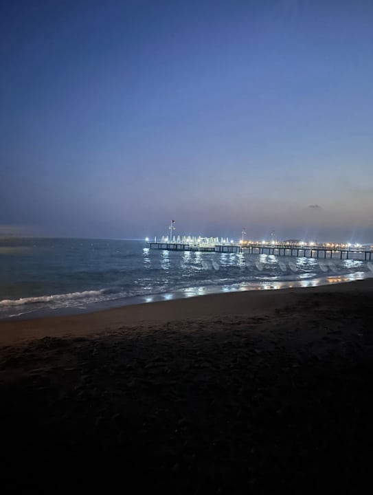 Strand Saturn Palace Resort Hotel