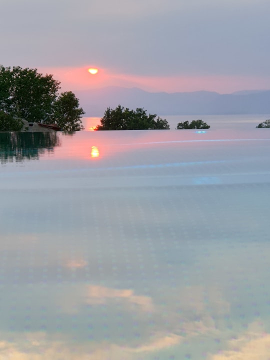 Pool Quellenhof Luxury Resort Lazise