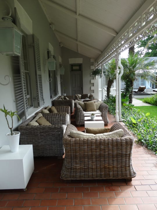 Terrasse am Hauptgebäude The Robertson Small Hotel