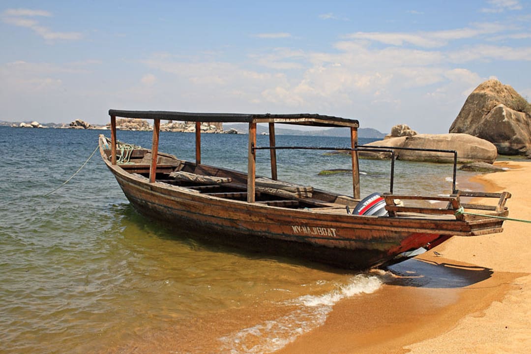 Boot als einziges Transportmittel Lukuba Island Lodge