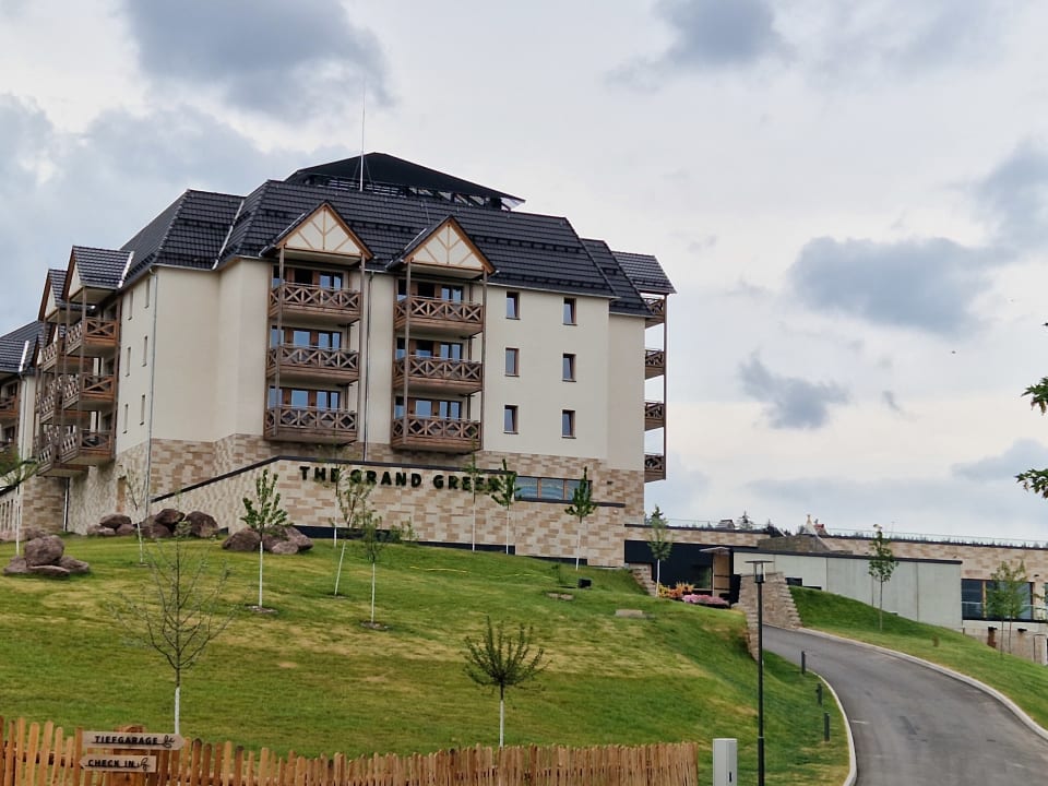 Außenansicht The Grand Green - Familux Resort