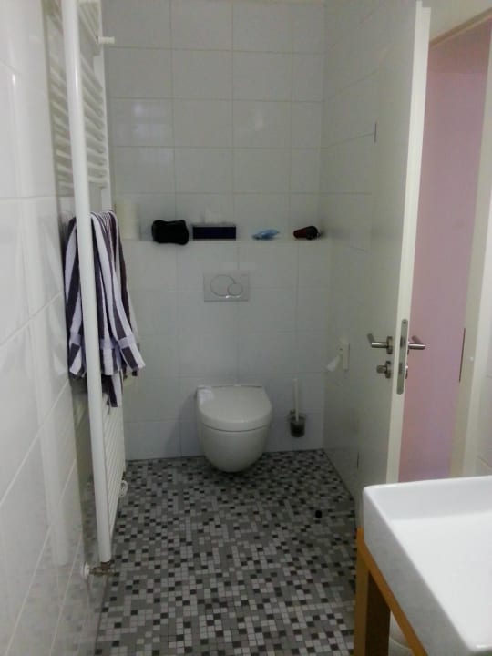 Tip top gepflegt Alcatraz Hotel am Japanischen Garten