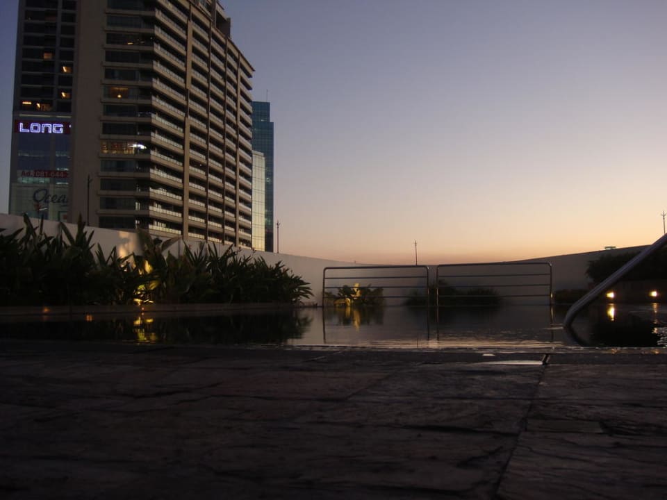 Pool im 15.Stock NH Bangkok Asoke