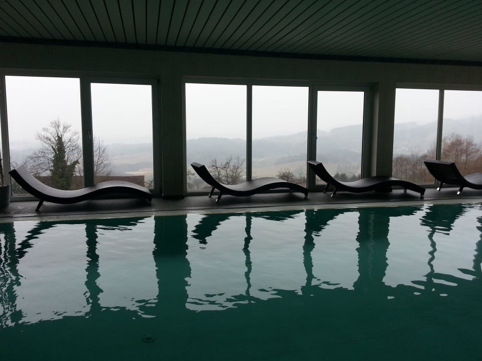 Schwimmhalle Thula Wellnesshotel Bayerischer Wald