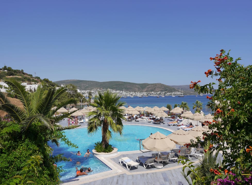 Poolanlage Salmakis Resort & Spa