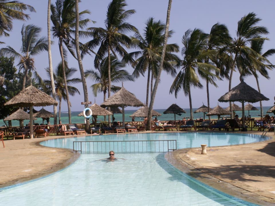 Basen Neptune Village Beach Resort & Spa