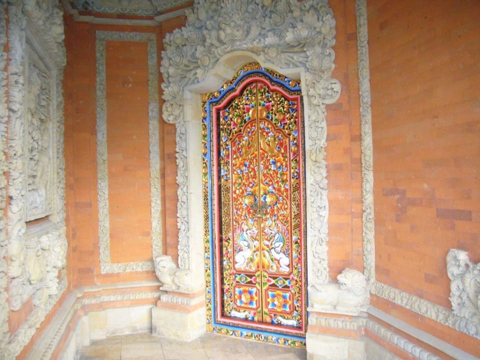 Tür im Hotel Ari Putri Hotel Ari Putri