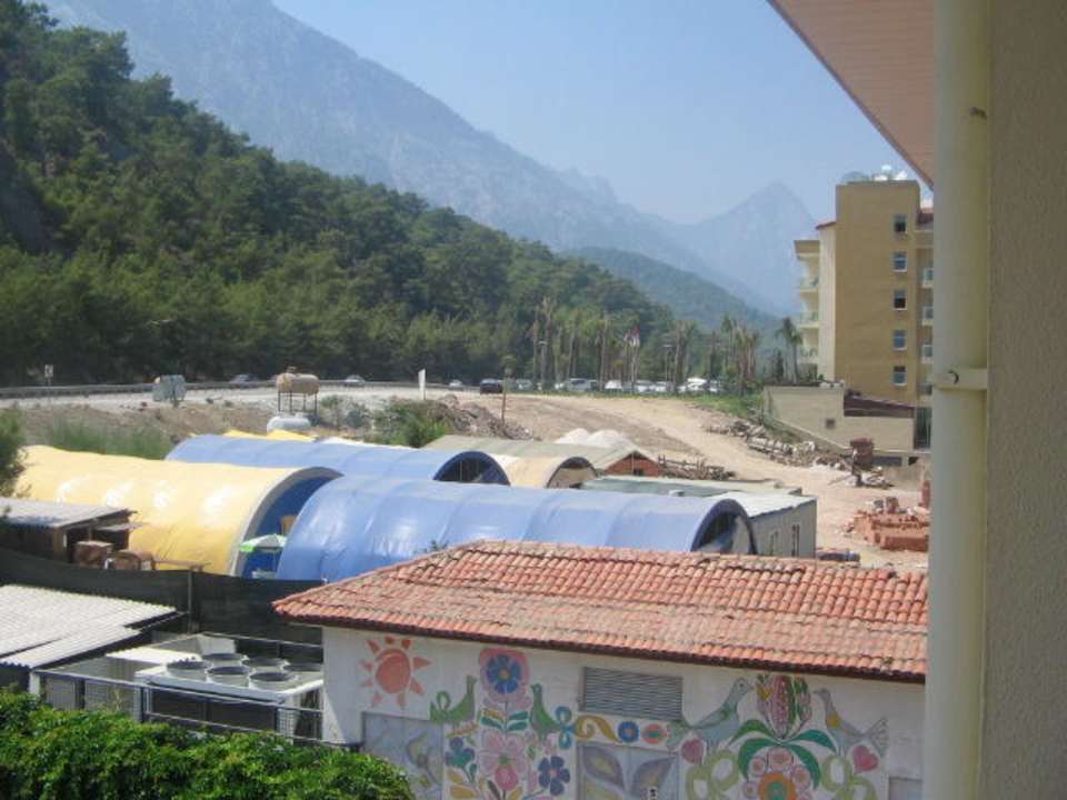 Baustelle und Klimmaanlage Ege Montana Hotel