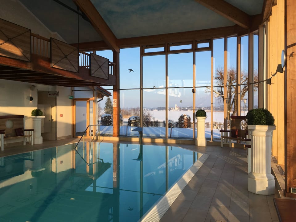 Schwimmbad im Wellnessbereich Hotel Sommer