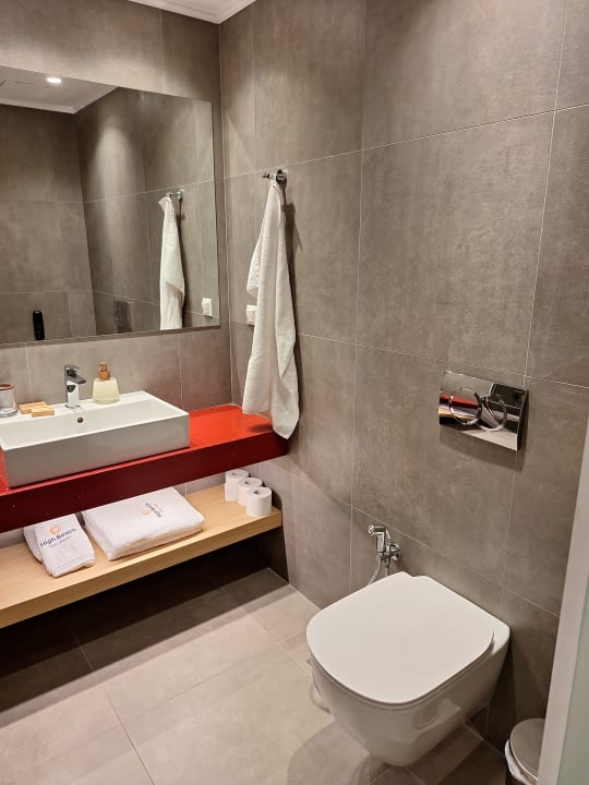 Zimmer High Beach Resort