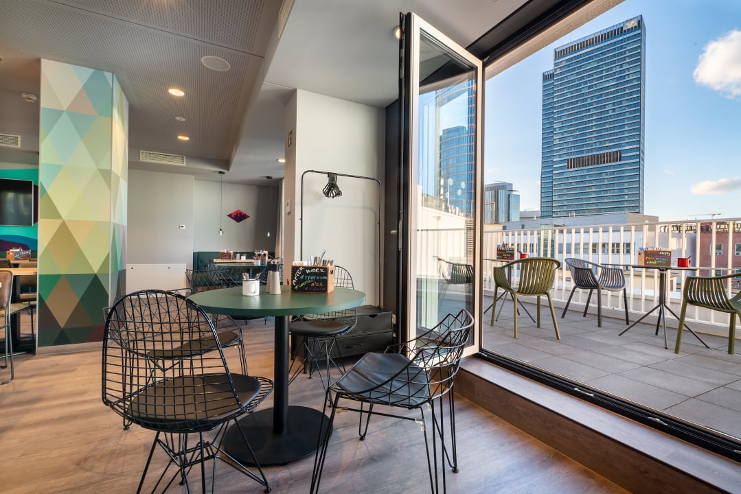 Ausblick Holiday Inn – the niu, Charly Frankfurt City