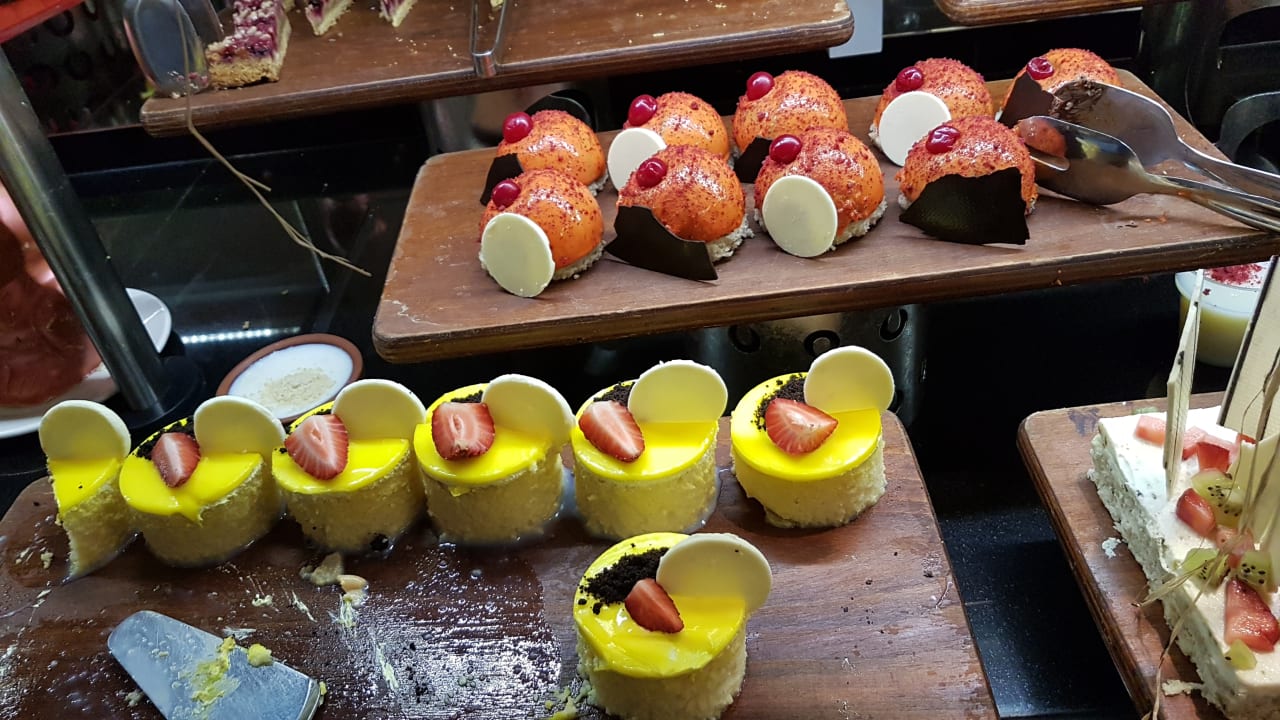 Gastro Well Palace Side