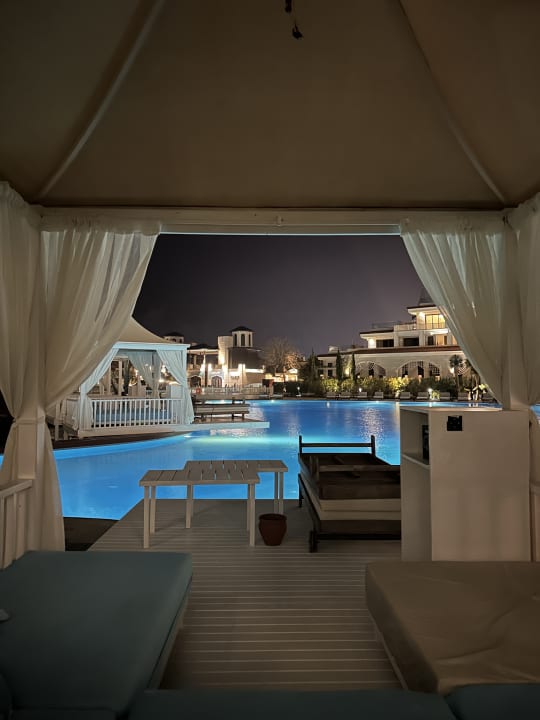 Pool Titanic Mardan Palace