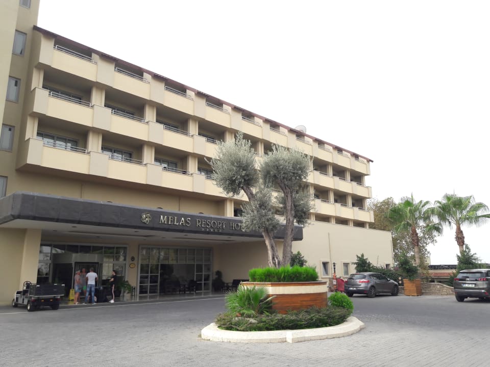Lobby Melas Resort Hotel