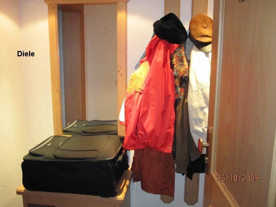 Eingang mit Garderobe Burghotel Am Hohen Bogen
