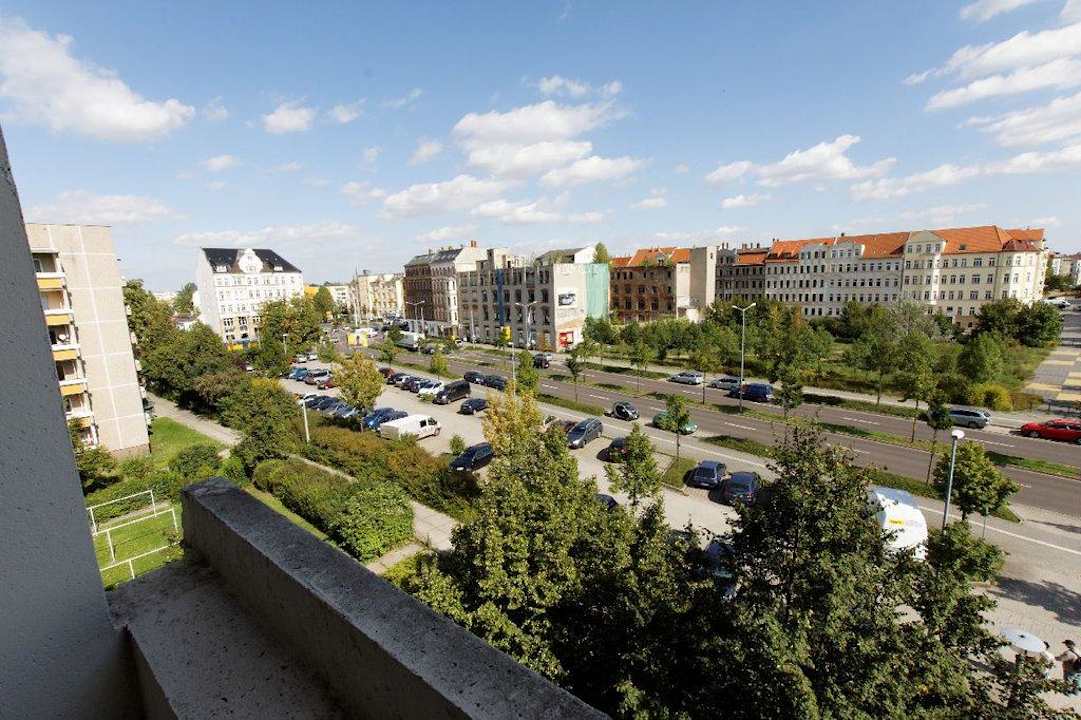 Ausblick vom Balkon nach links Days Inn Leipzig City Centre