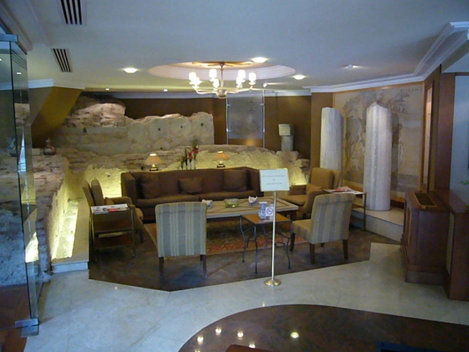 Altertümer in der Halle Eresin Hotels Sultanahmet- Boutique Class