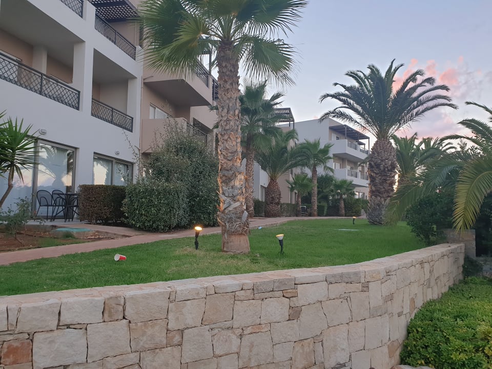 Gartenanlage Grand Hotel Holiday Resort