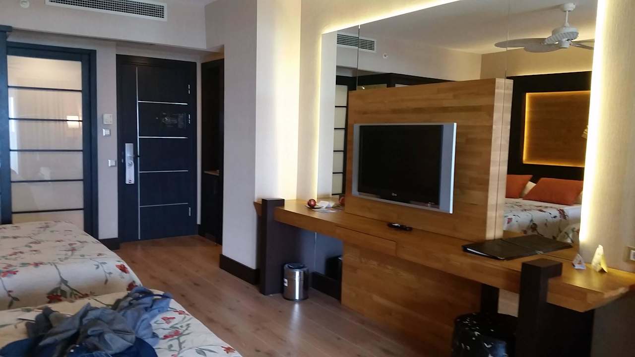 Tolles Zimmer  Limak Lara Deluxe Hotel & Resort