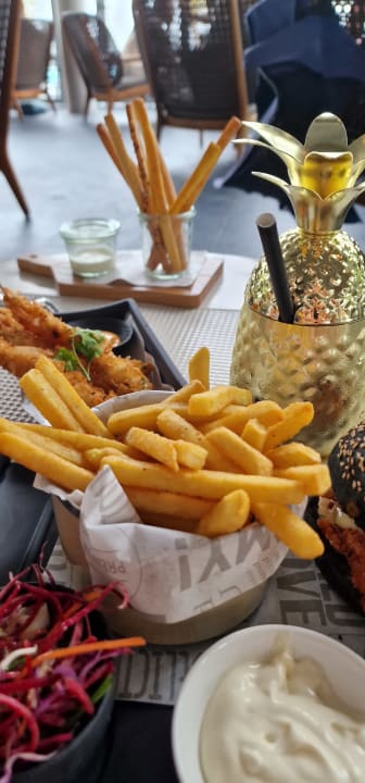 Gastro Outrigger Maldives Maafushivaru Resort