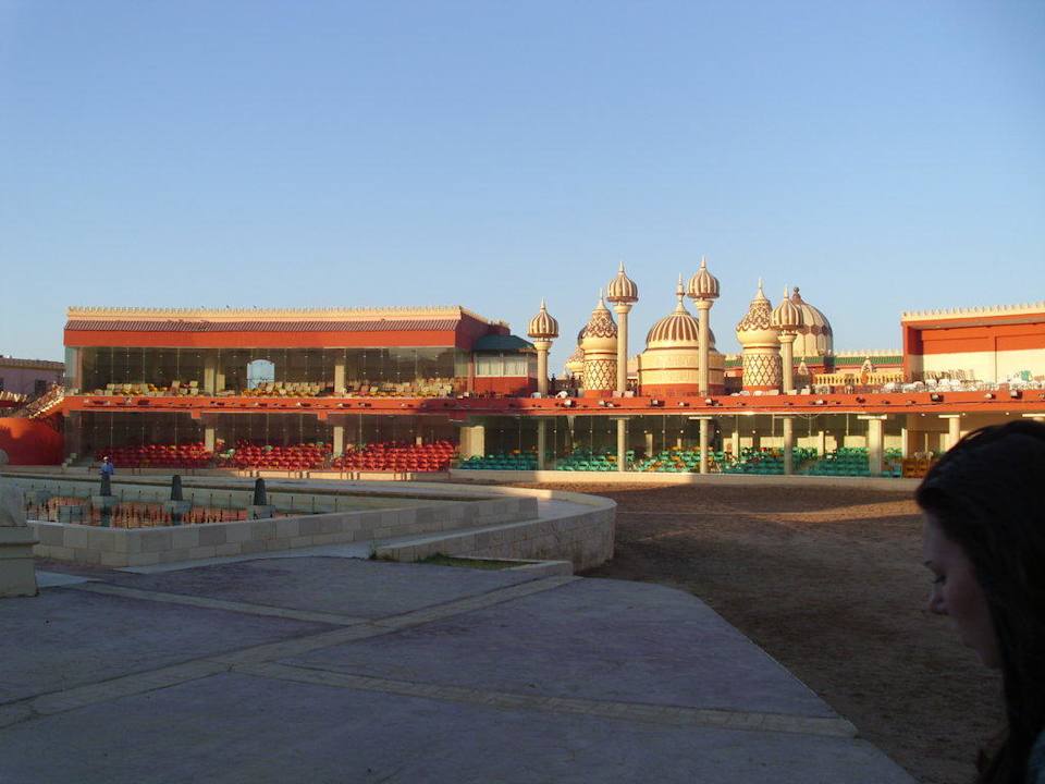 Show Pickalbatros Alf Leila Wa Leila Resort - Neverland Hurghada