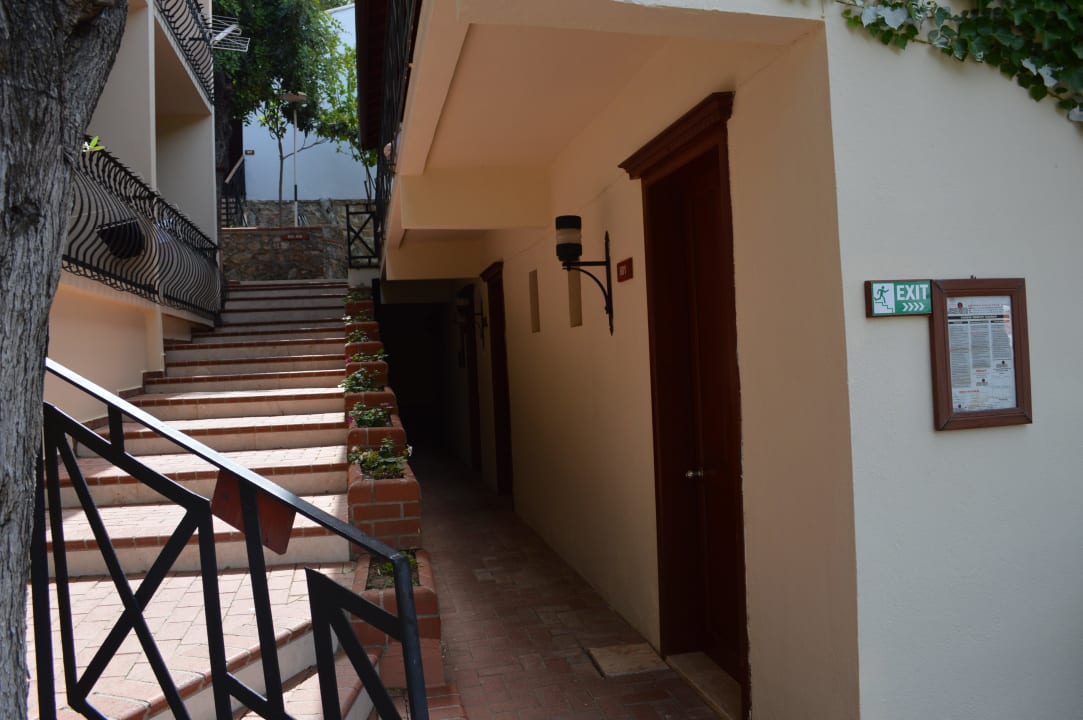 Zimmer Eingang Nr. 601 Hotel Meri