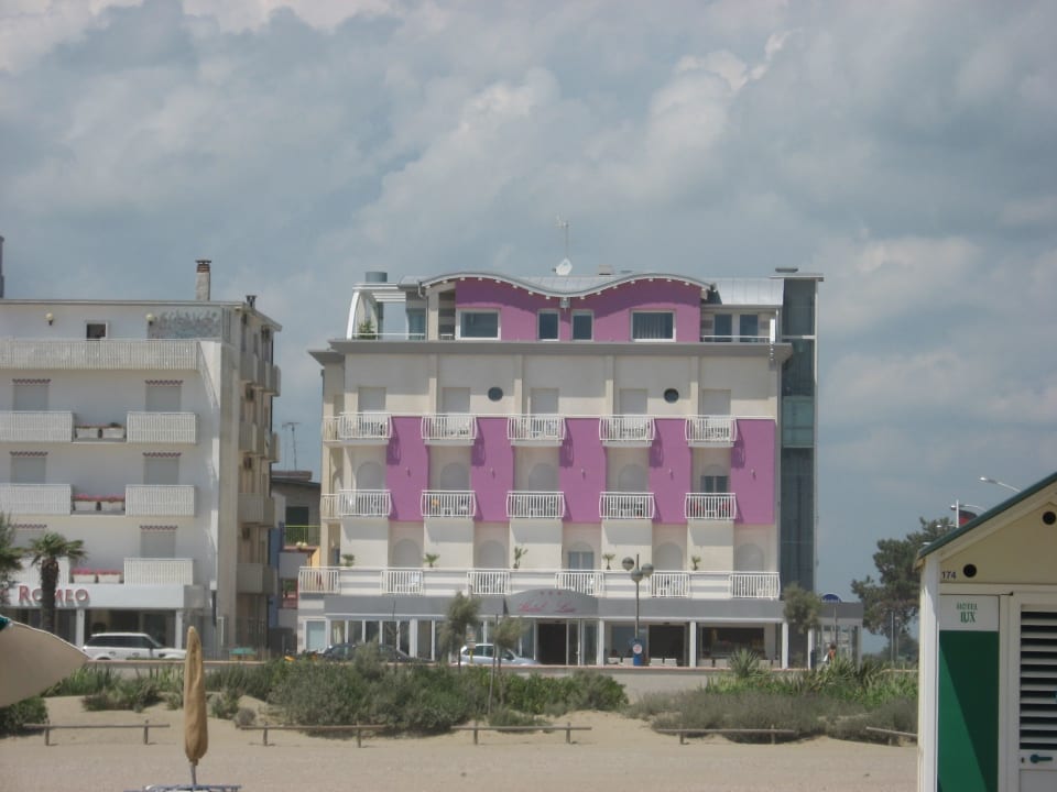 Forderseite des Hotels Hotel Lux