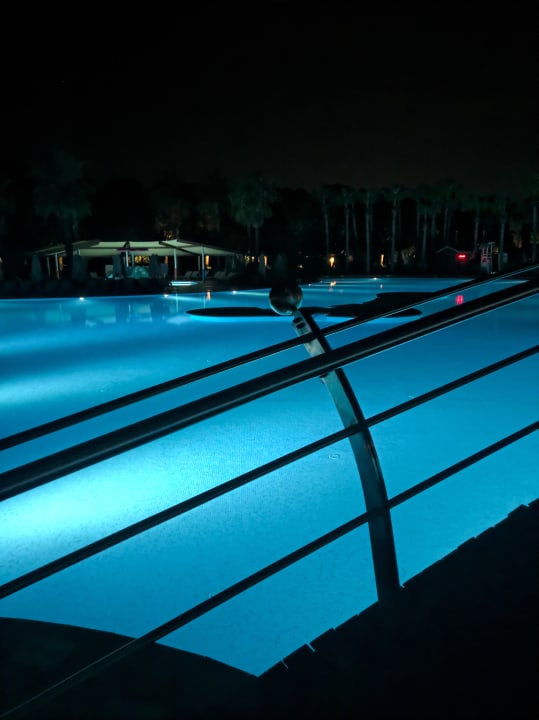 Außenansicht Lara Barut Collection