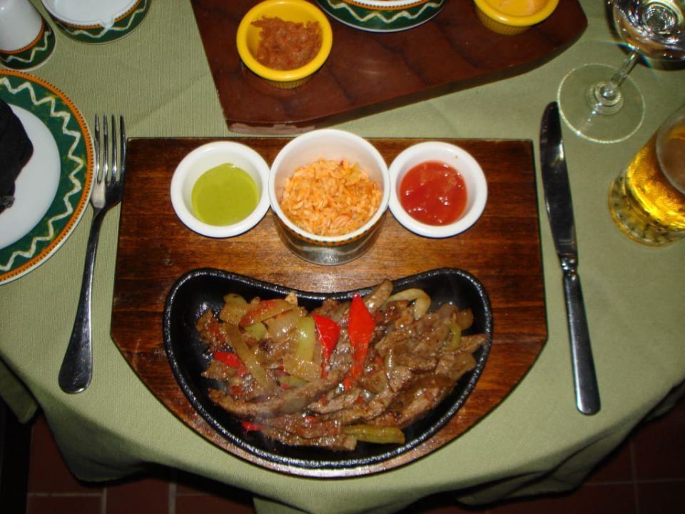 Beim Mexikaner Limak Lara Deluxe Hotel & Resort