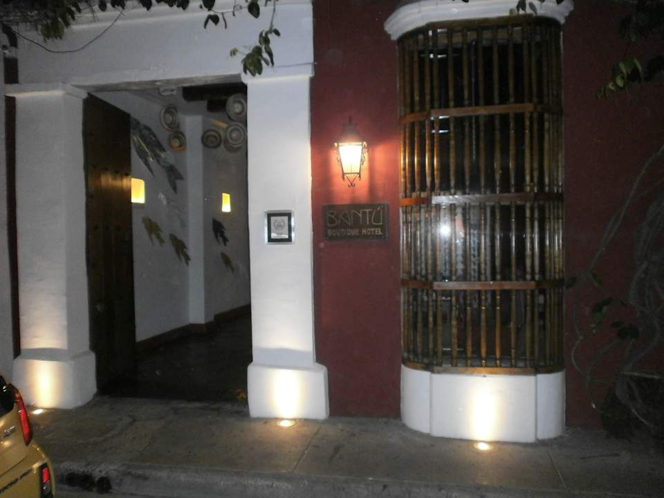 Der Eingang vom Hotel Hotel Minotel Bantu & Lifestyle